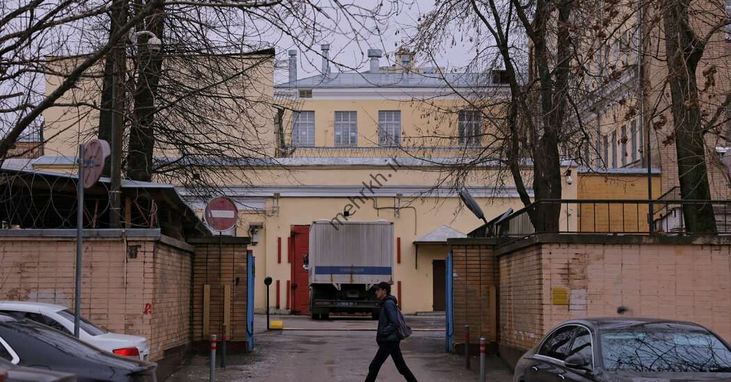 انتظار می رود ایوان گرشکویچ، خبرنگار وال استریت ژورنال بازداشت شده در روسیه در دادگاه حاضر شود.